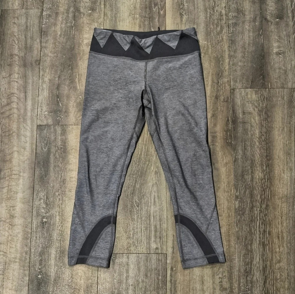 Lululemon Run Inspire Crop Leggings - Picture 3 of 9